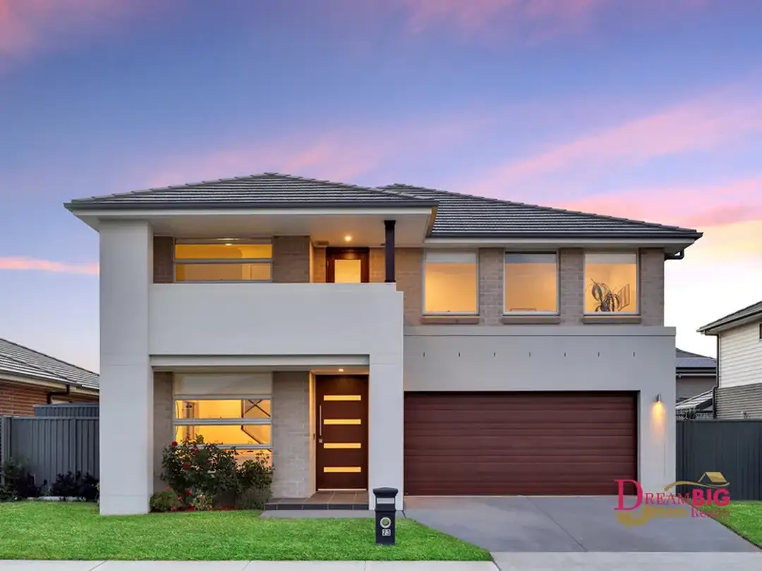   Marsden Park Grand Family Residence